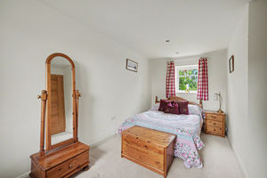 Bedroom- click for photo gallery